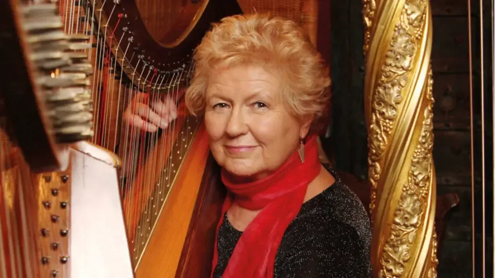 Cyngerdd Prynhawn gyda Elinor Bennett